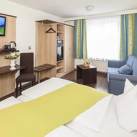 Hotel Blauer Karpfen 3*