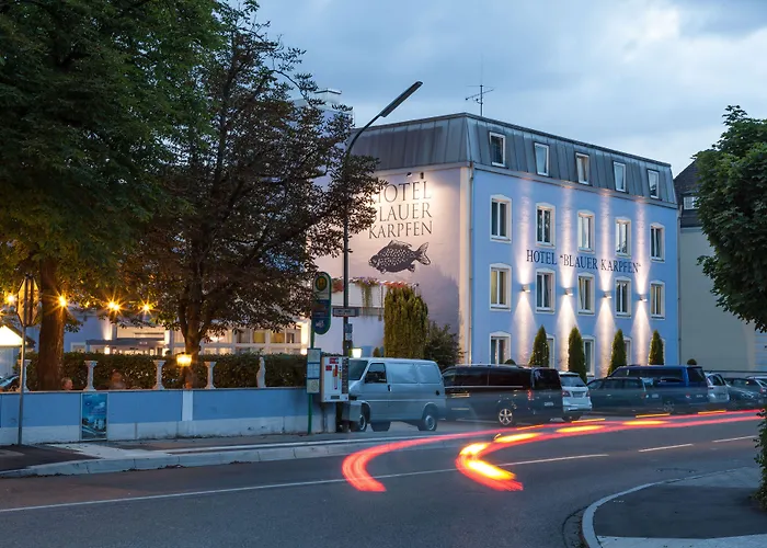Blauer Karpfen Otel 3*