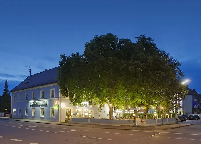 Otel Blauer Karpfen Oberschleißheim