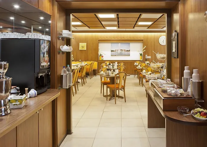 Blauer Karpfen Otel 3*