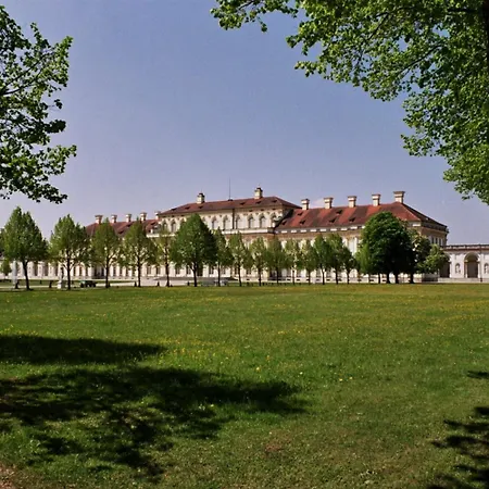 Hotell Blauer Karpfen Oberschleißheim