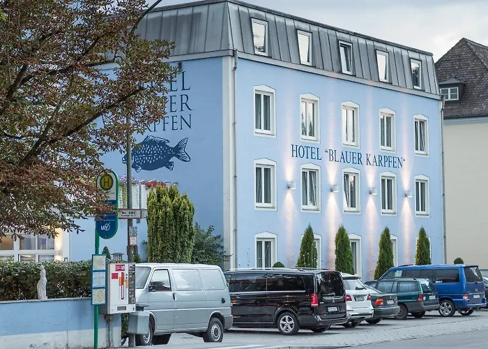 Blauer Karpfen 호텔 Oberschleißheim
